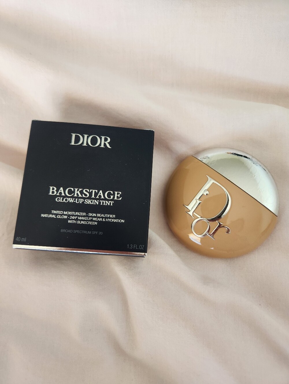Dior Backstage Glow-Up Skin Tint in 2N Neutral